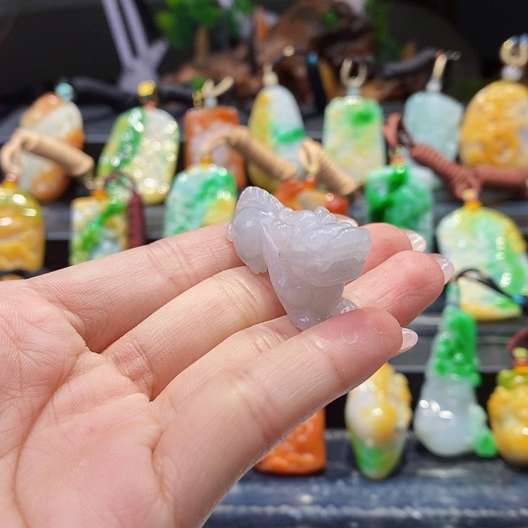 定制翡翠未镶嵌翡翠