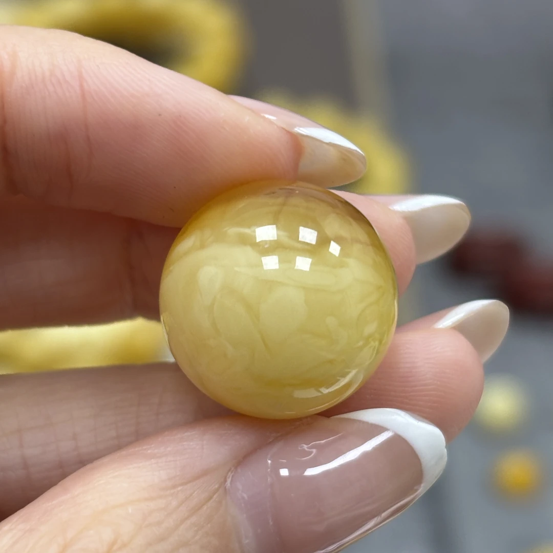 17.9mm瑕疵· 小妖珠宝天然原矿琥珀蜜蜡