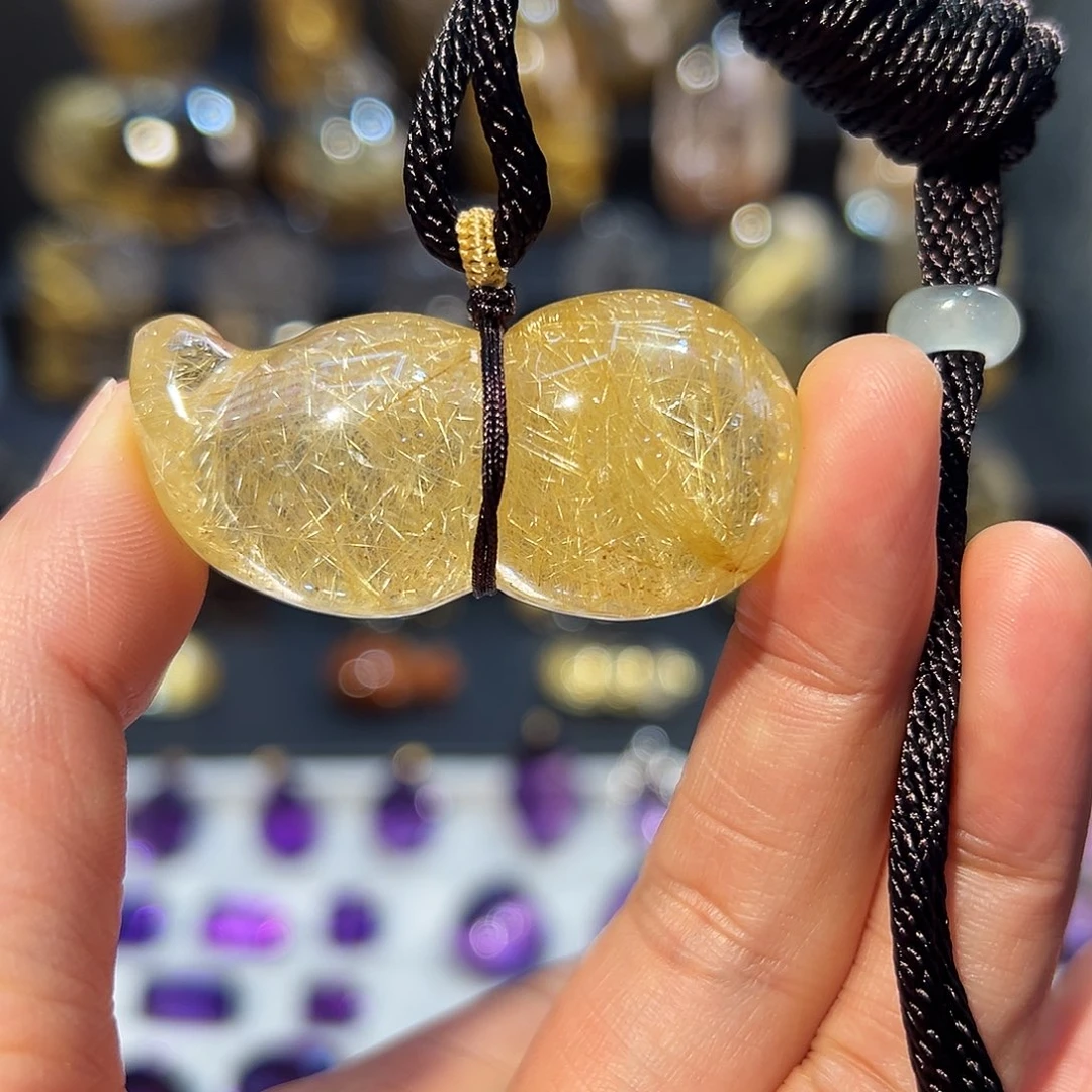 颈饰未镶嵌发晶吊坠