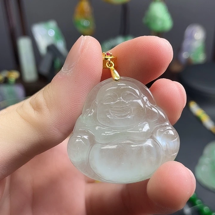翡翠未镶嵌吊坠(赠链)