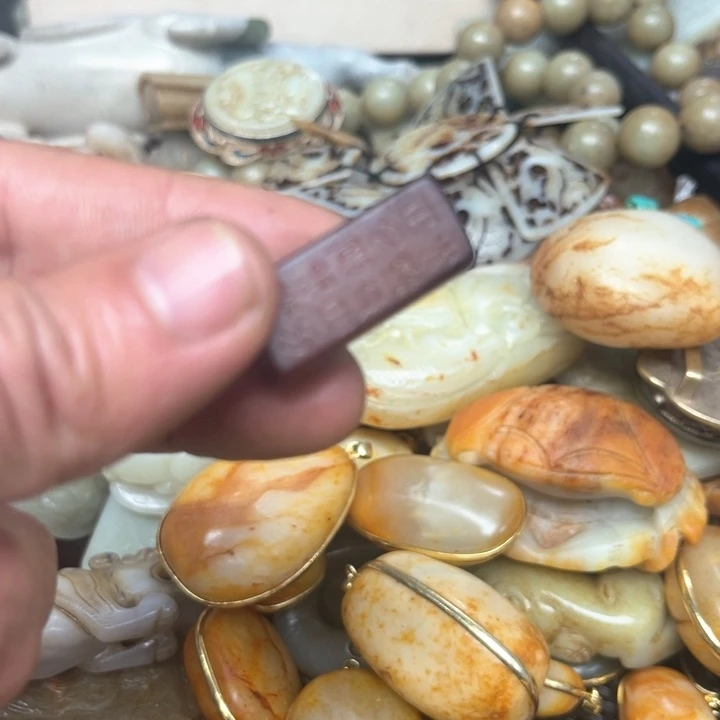 和田玉（糖玉）和田玉把件66889未镶嵌一**二