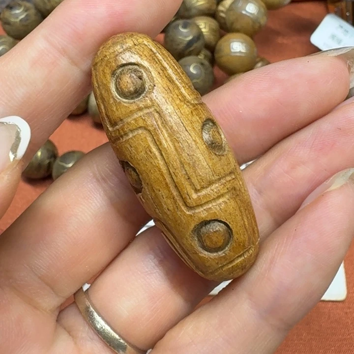 大叶紫檀（黑酸枝木类）