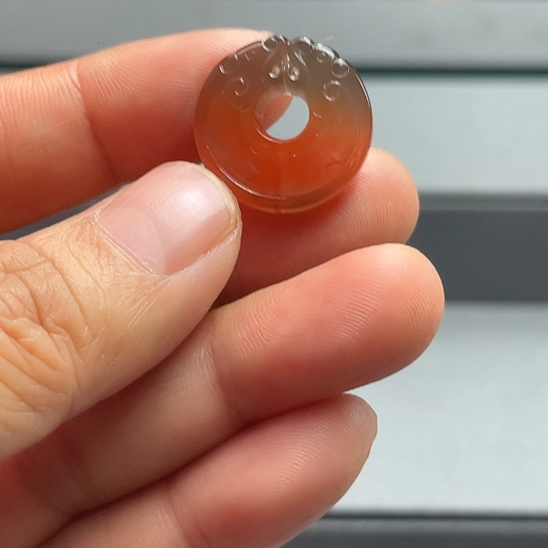 南红玛瑙合金颈饰