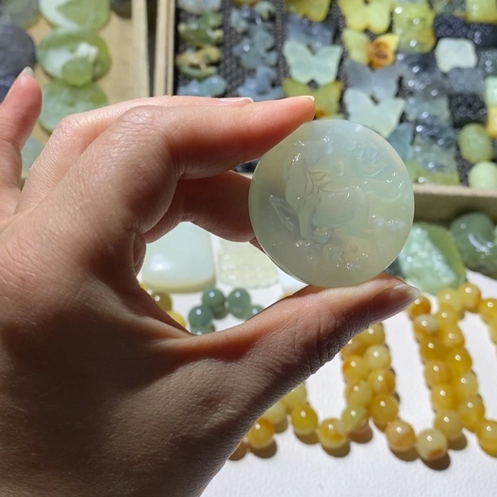 蛇纹石玉合金颈饰