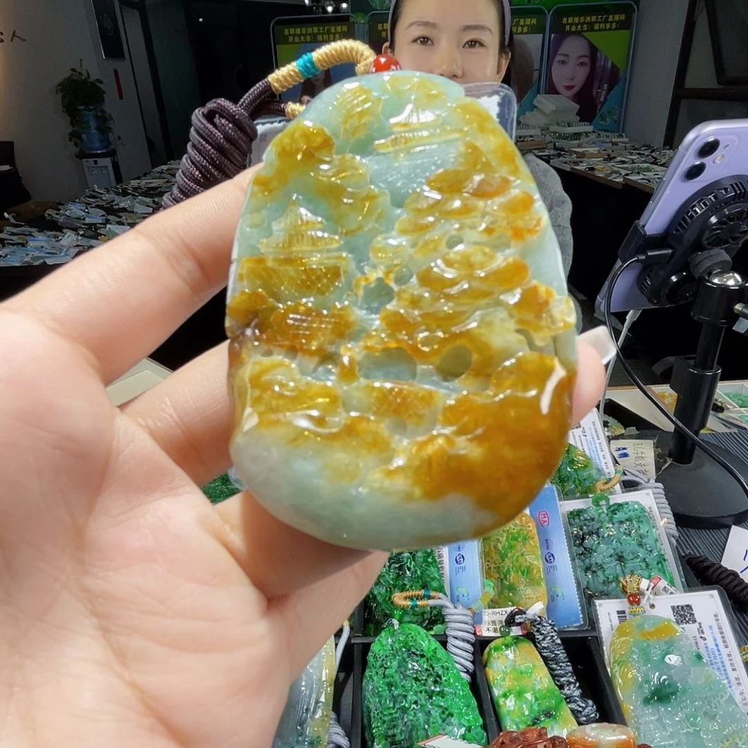 颈饰未镶嵌翡翠一