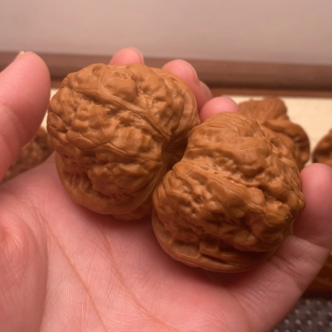【闪购商品】把件文玩核桃子*?边42左右