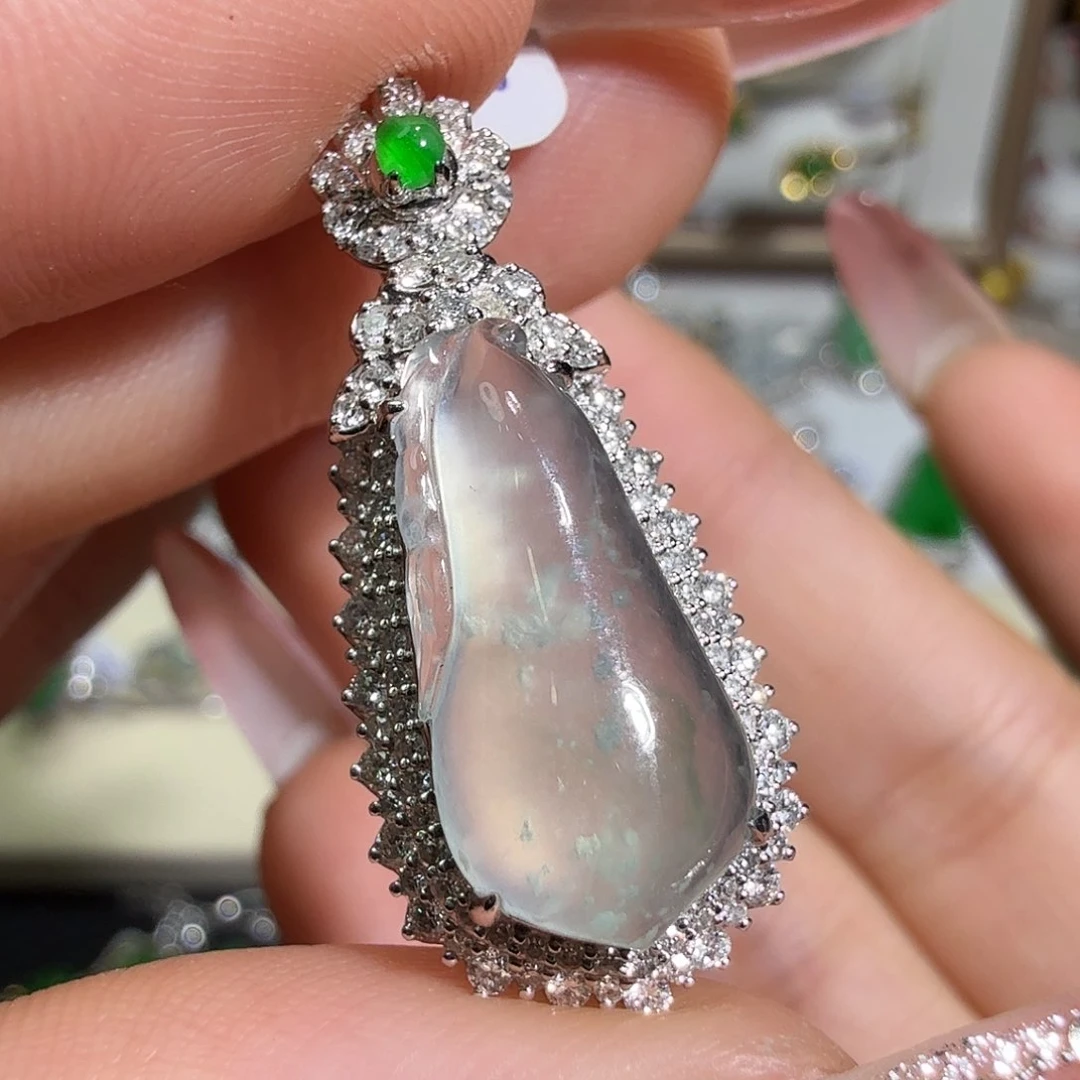 翡翠18K金镶嵌吊坠(不含链)