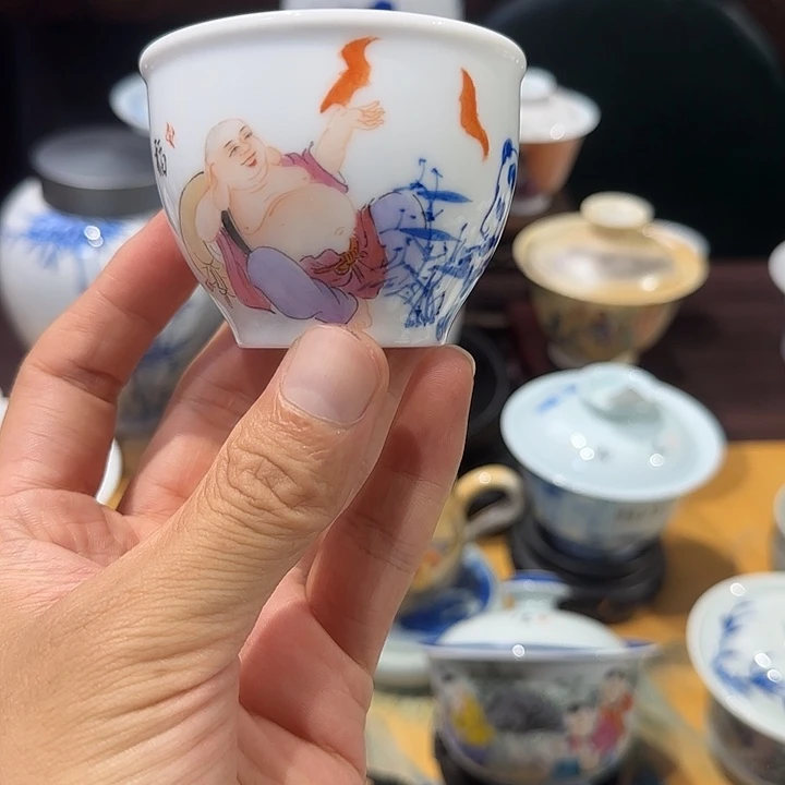 景德镇陶瓷艺术手绘