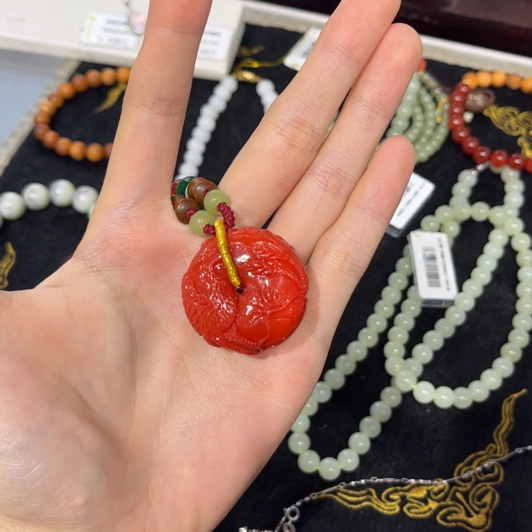 南红玛瑙未镶嵌颈饰