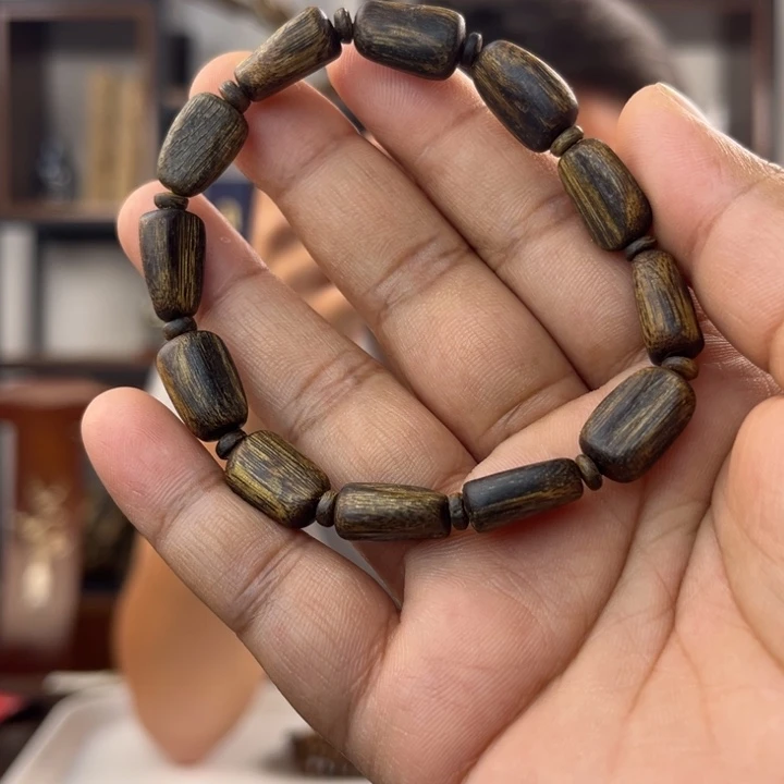 沉香手串奇楠随型树心珠7-8mm单圈多样性发一SY-097