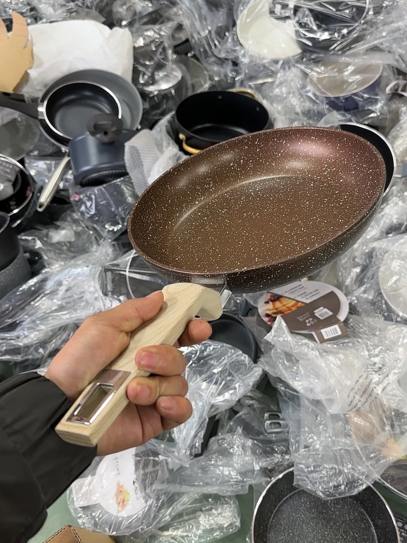 A97炒煎锅口径26高度5外贸尾货，介意勿拍