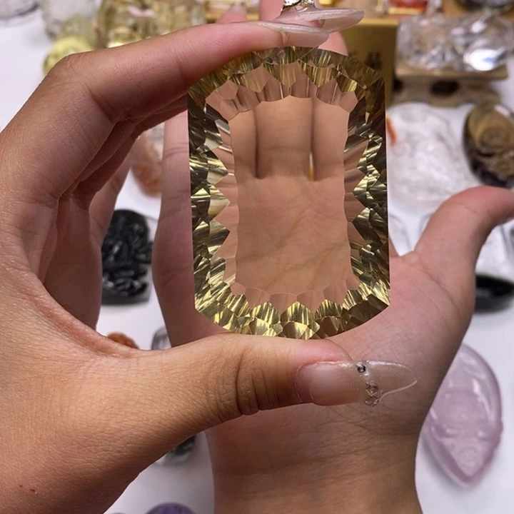 未镶嵌颈饰水晶塞*定制