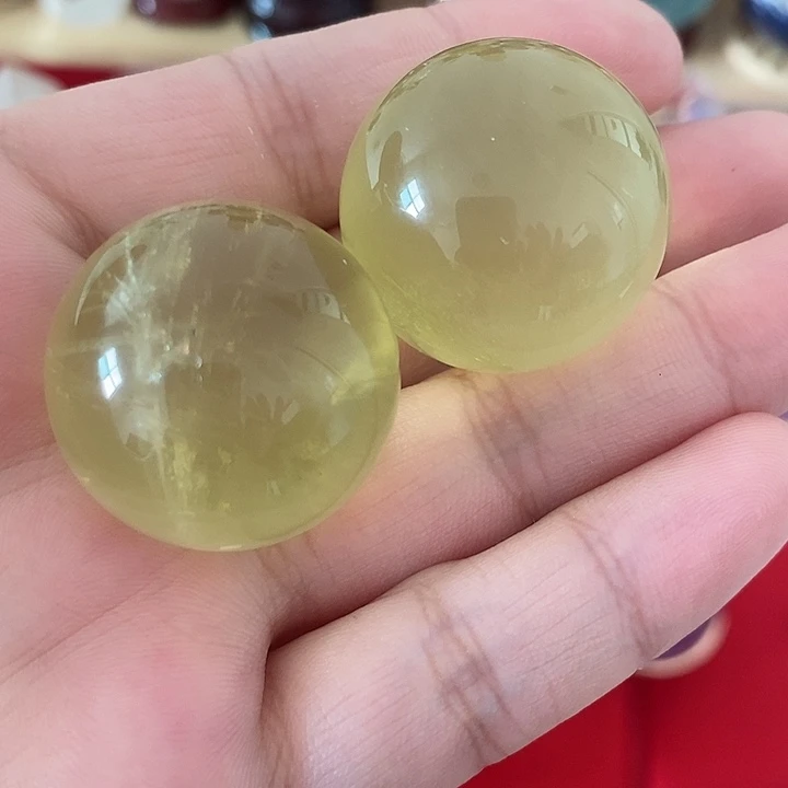 石材2.8直径一对柠檬黄小球！