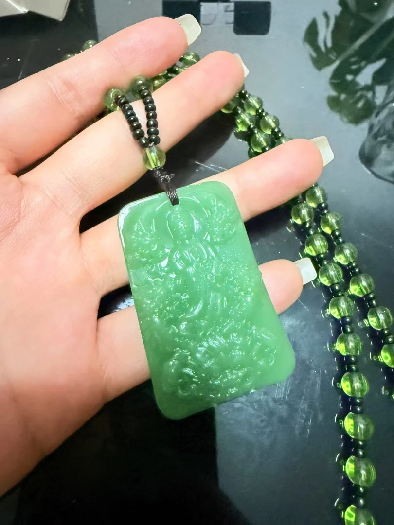 Z236-轻奢收藏级精品夏日绿色观音吊坠多样性发一