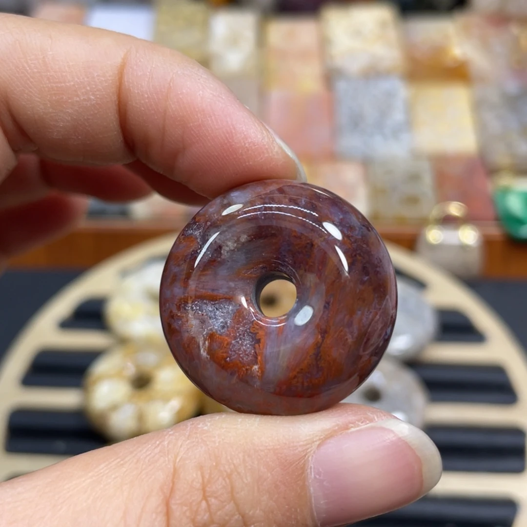 硅化玉未镶嵌颈饰k51