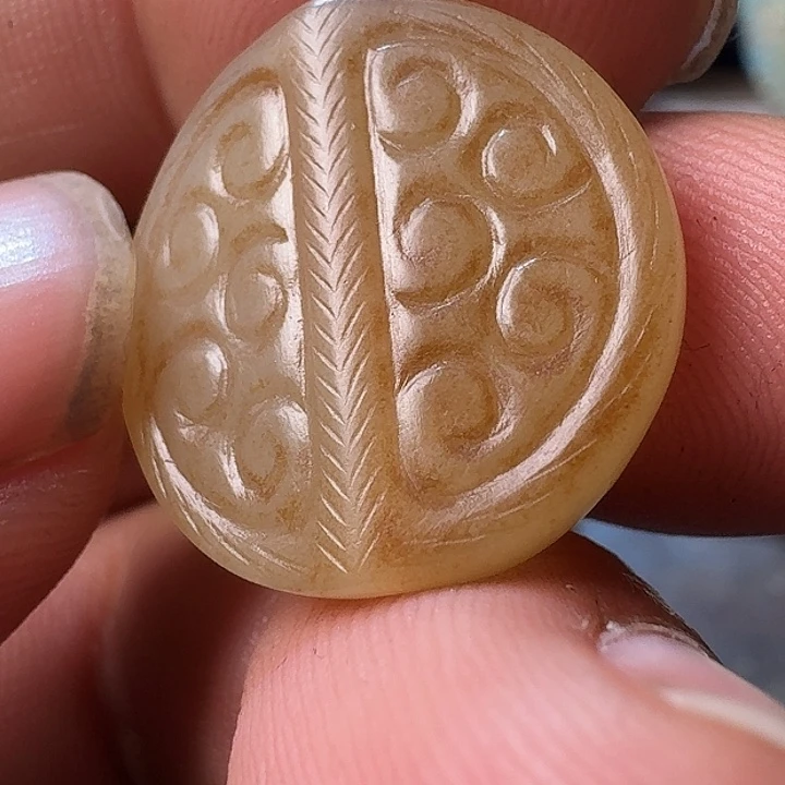 和田玉（糖玉）颈饰未镶嵌华****店