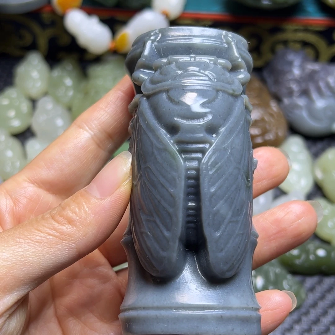 和田玉未镶嵌把件