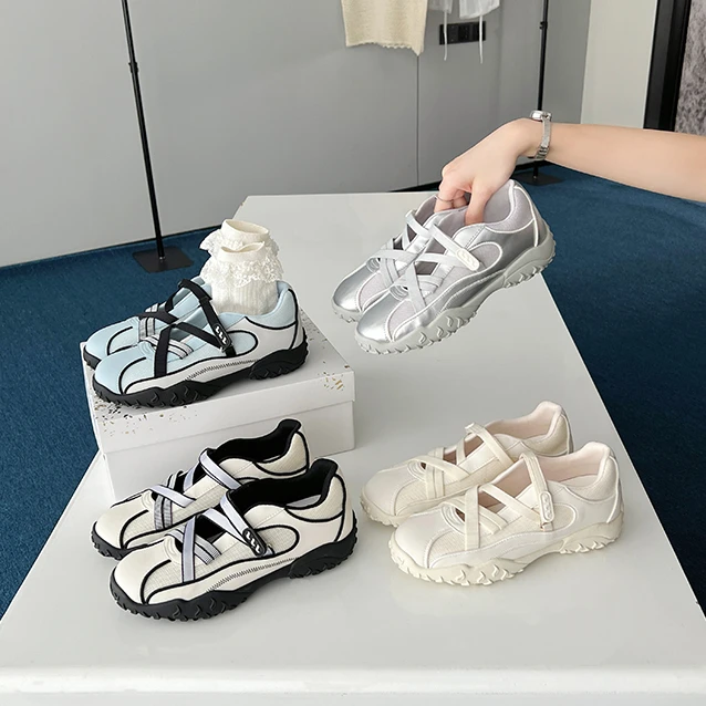 【大叔家】芭蕾风镂空凉鞋女2025秋新款透气玛丽珍时尚休闲单鞋4507