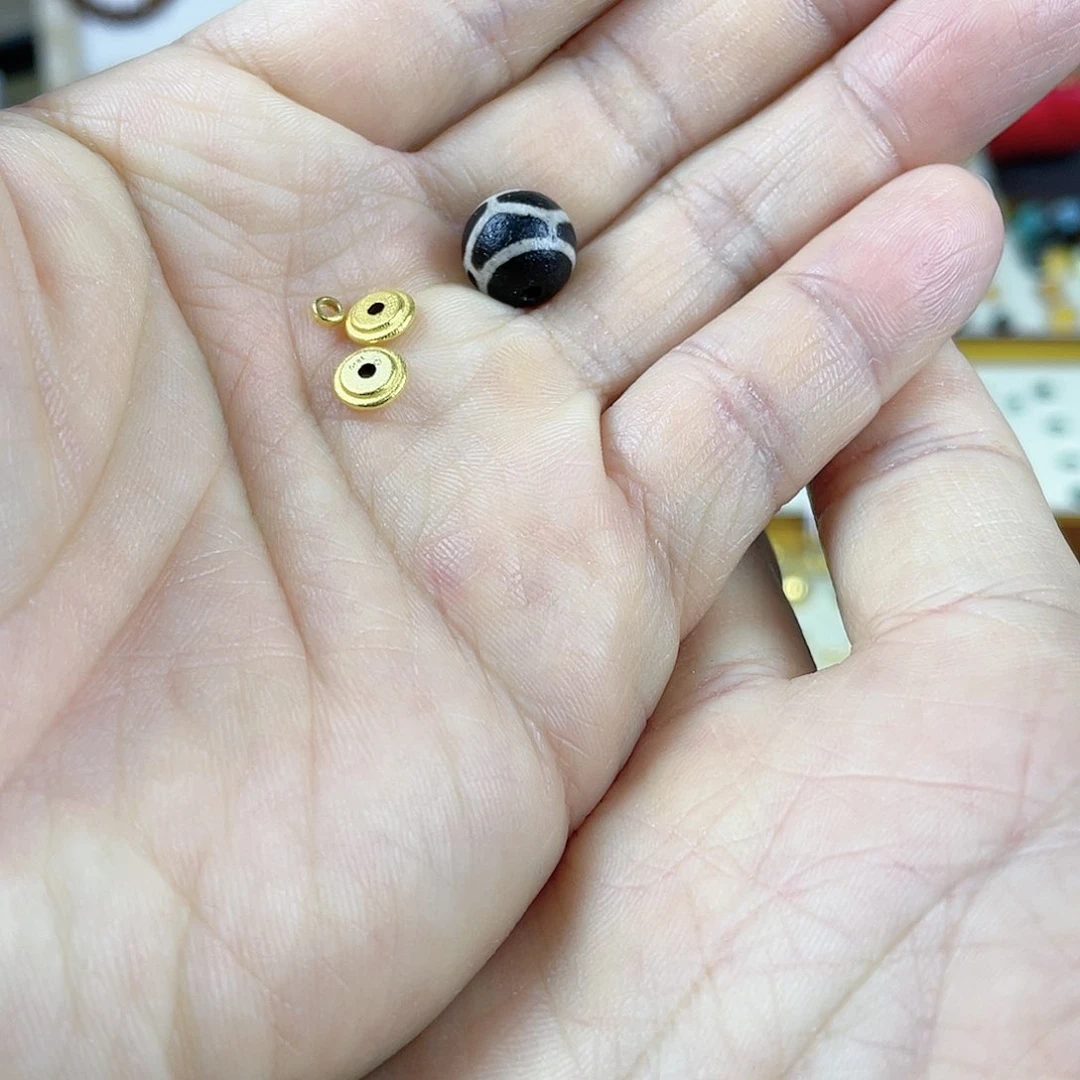 玛瑙/玉髓轴6.5mm18K金镶嵌金****）