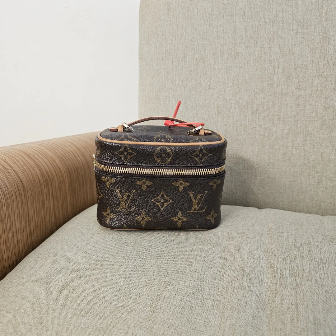 95新 LouisVuitton/路易威登 50611391 LV老花迷你化妆包