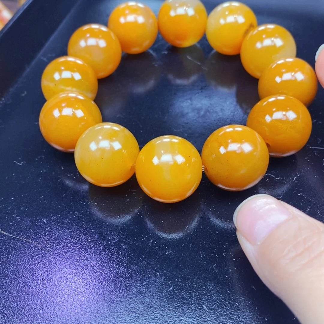 未镶嵌石英质玉（黄龙玉）颈饰