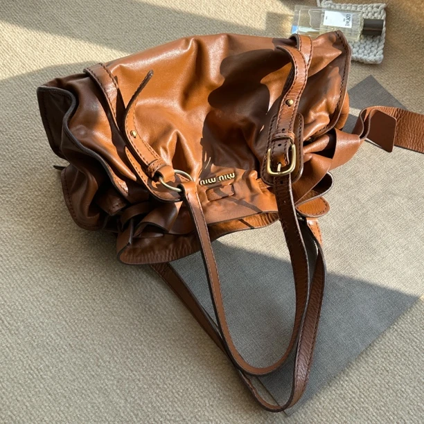 95新 MIU MIU/缪缪 上海自播/miumiu单肩包