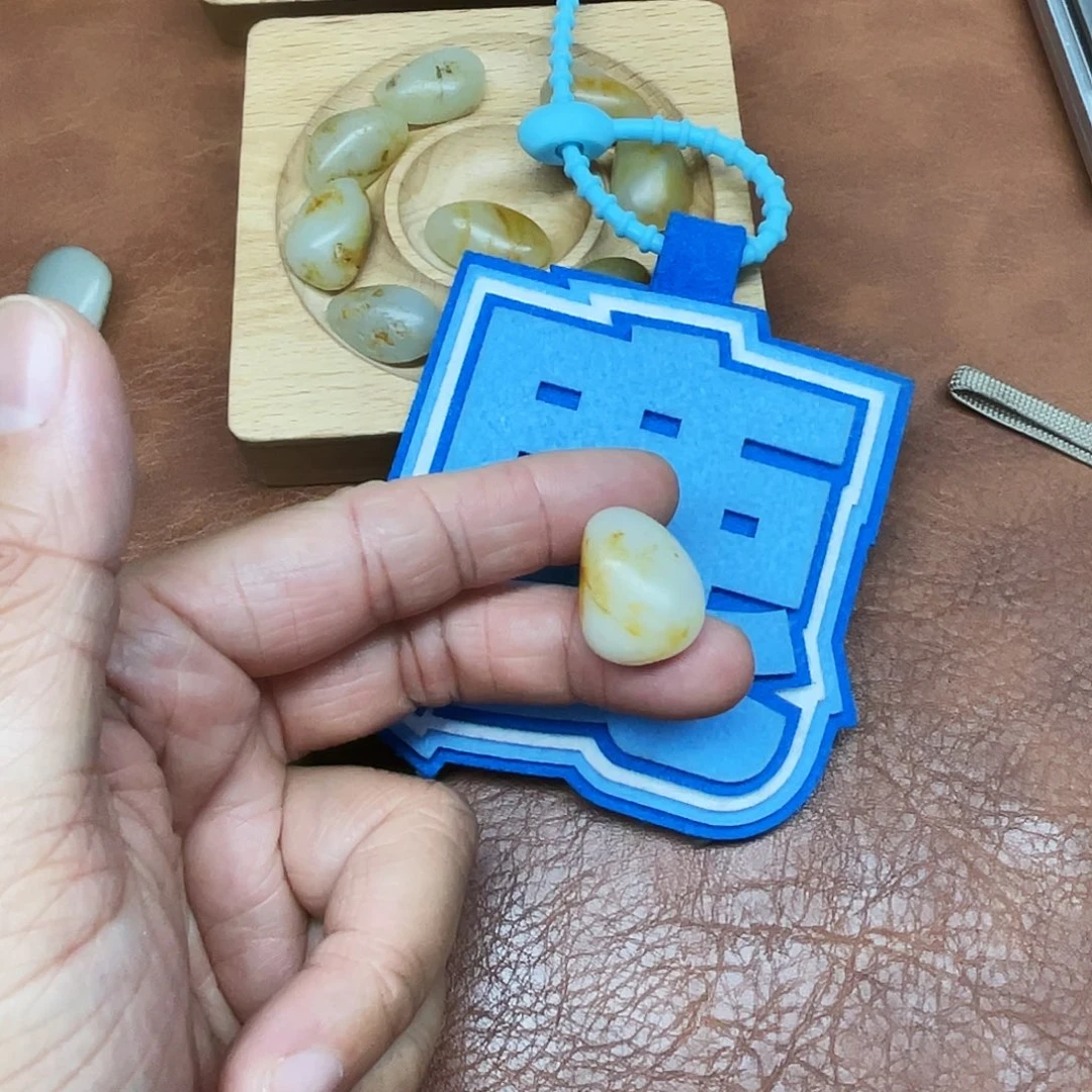 何***财和田玉未镶嵌套链