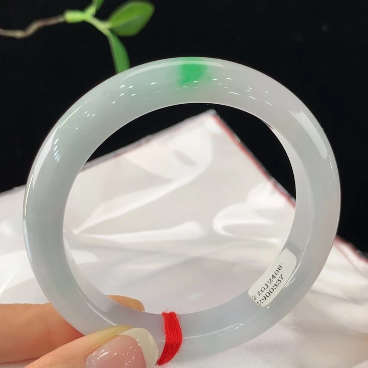 翡翠手镯未镶嵌111-0337