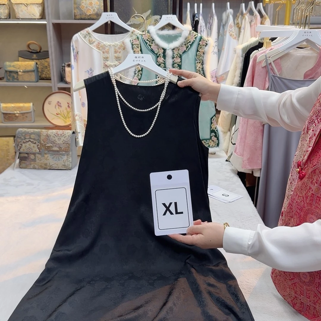 文***姐非遗传承人的精神风貌和精神