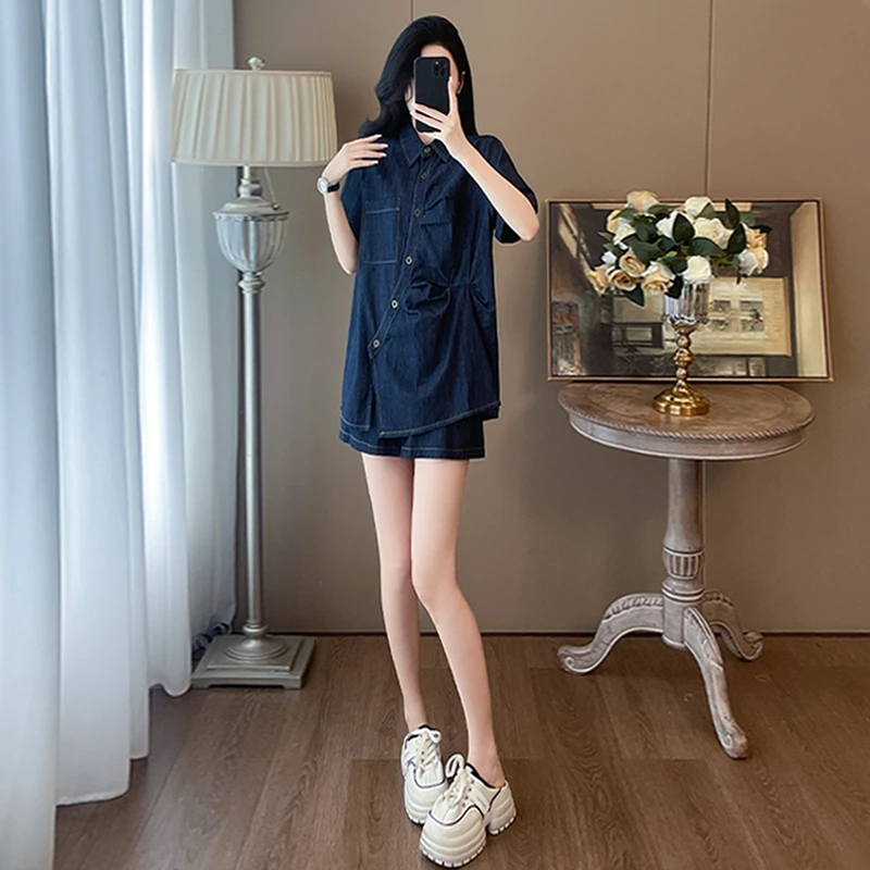 时尚休闲减龄套装女夏季新款洋气显瘦蓝色衬衫上衣宽松短裤两件套