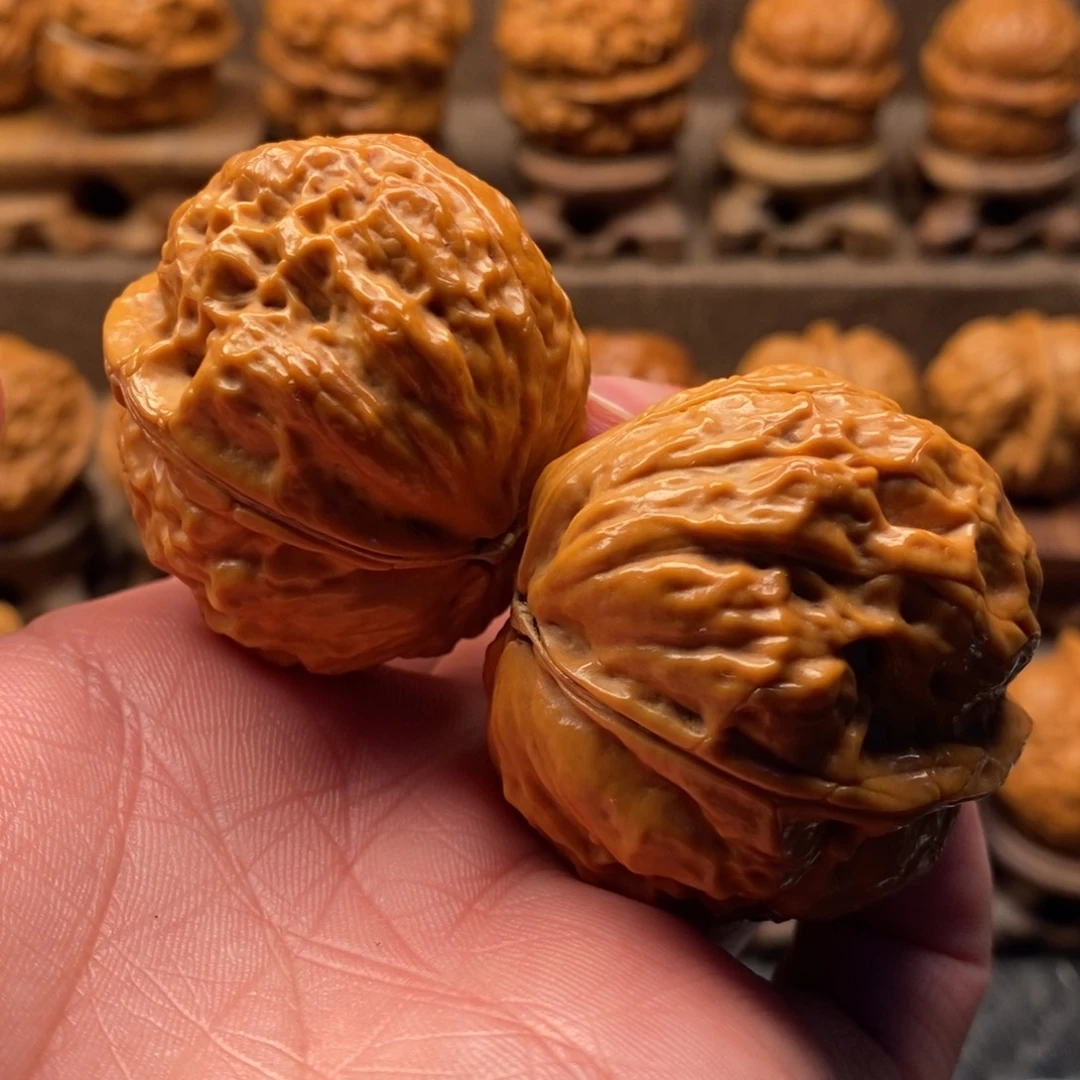 文玩核桃把件铁核桃