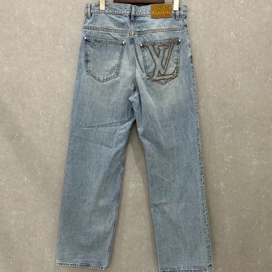 未使用 LouisVuitton/路易威登 刺绣缝线logo珍珠扣 29码 006184