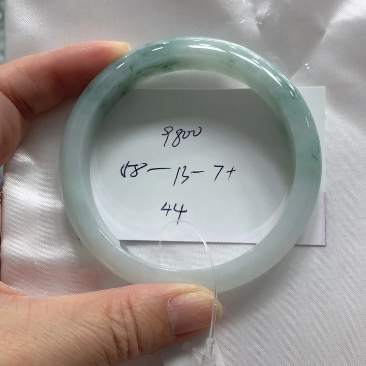 翡翠未镶嵌手镯44