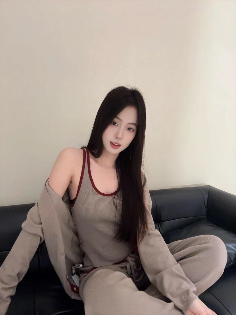 秋季韩风chic一整套减龄显瘦休闲针织开衫背心高腰阔腿裤三件女装