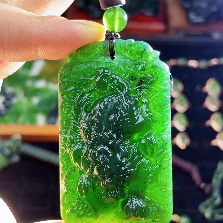 蛇纹石玉未镶嵌挂件