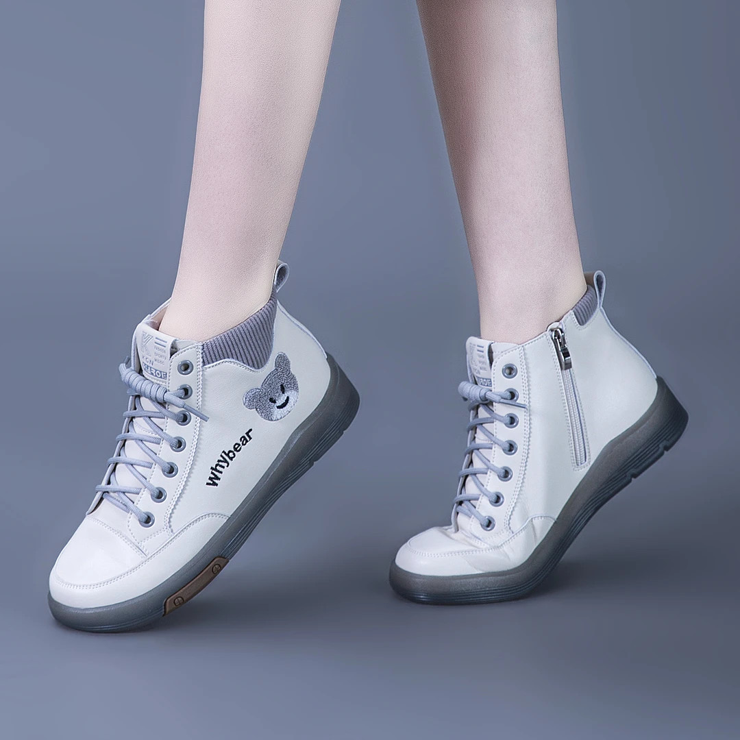 女士短靴真皮女鞋2025新款马丁靴休闲软底秋季高帮小白鞋平底靴子