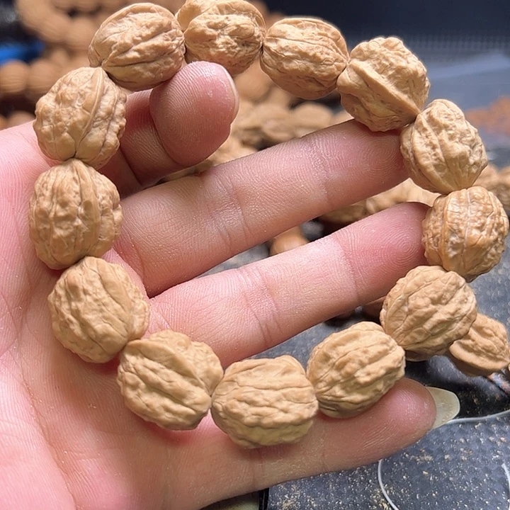 手串猴头核桃刘**、蛤蟆头