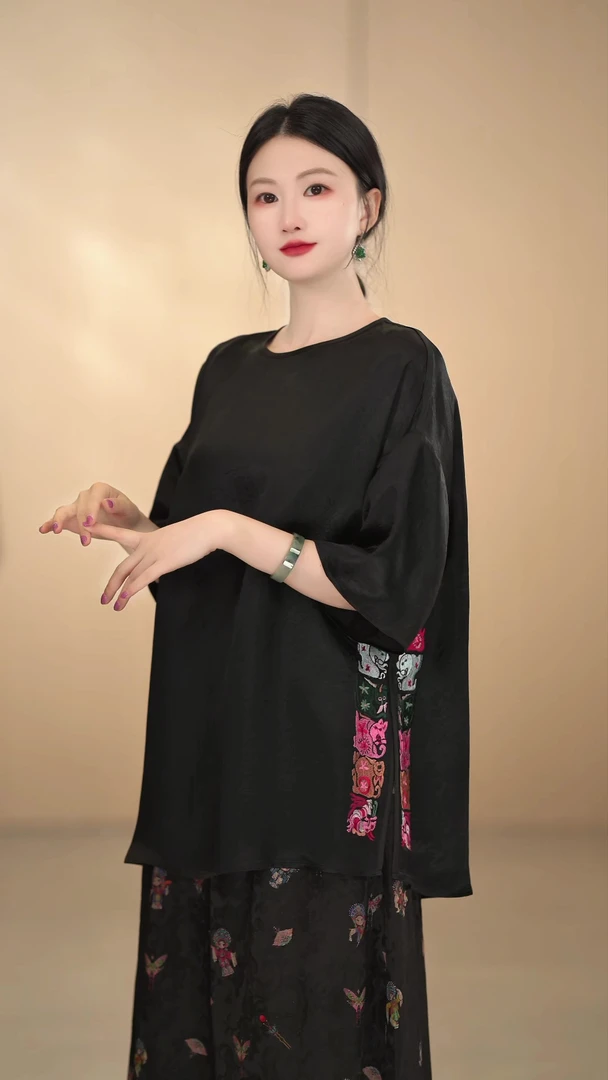 「生肖小黑衫」新中式民族风重工刺绣宽松T恤复古显瘦百搭上衣黑色