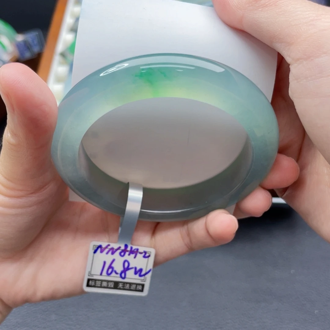 翡翠手镯未镶嵌55.6蓝底飘绿～新货强推