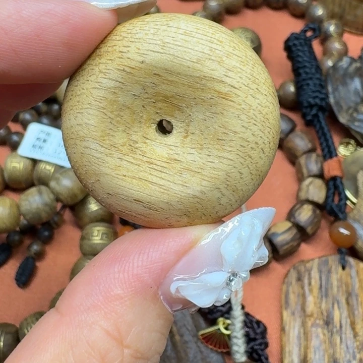 大叶紫檀（黑酸枝木类）