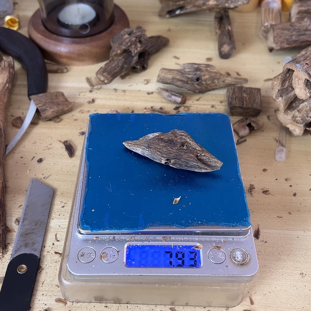 阝***陈香料绿棋楠红骨凹身7克