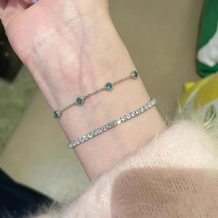 手链女轻奢小众设计高级感精致百搭款气质ins风手饰时尚饰品