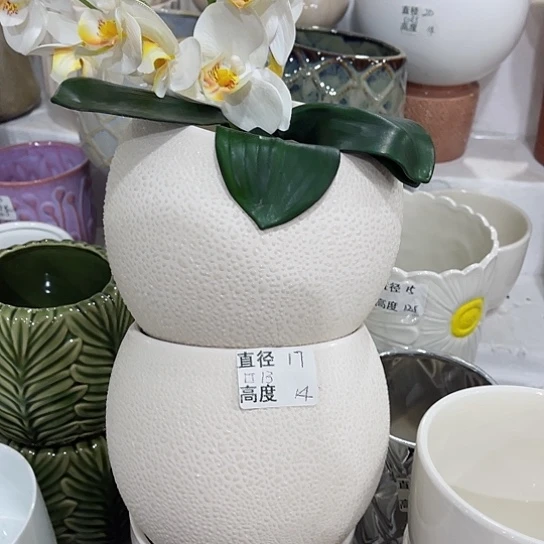 多肉绿植陶瓷花盆9.9包邮，有孔