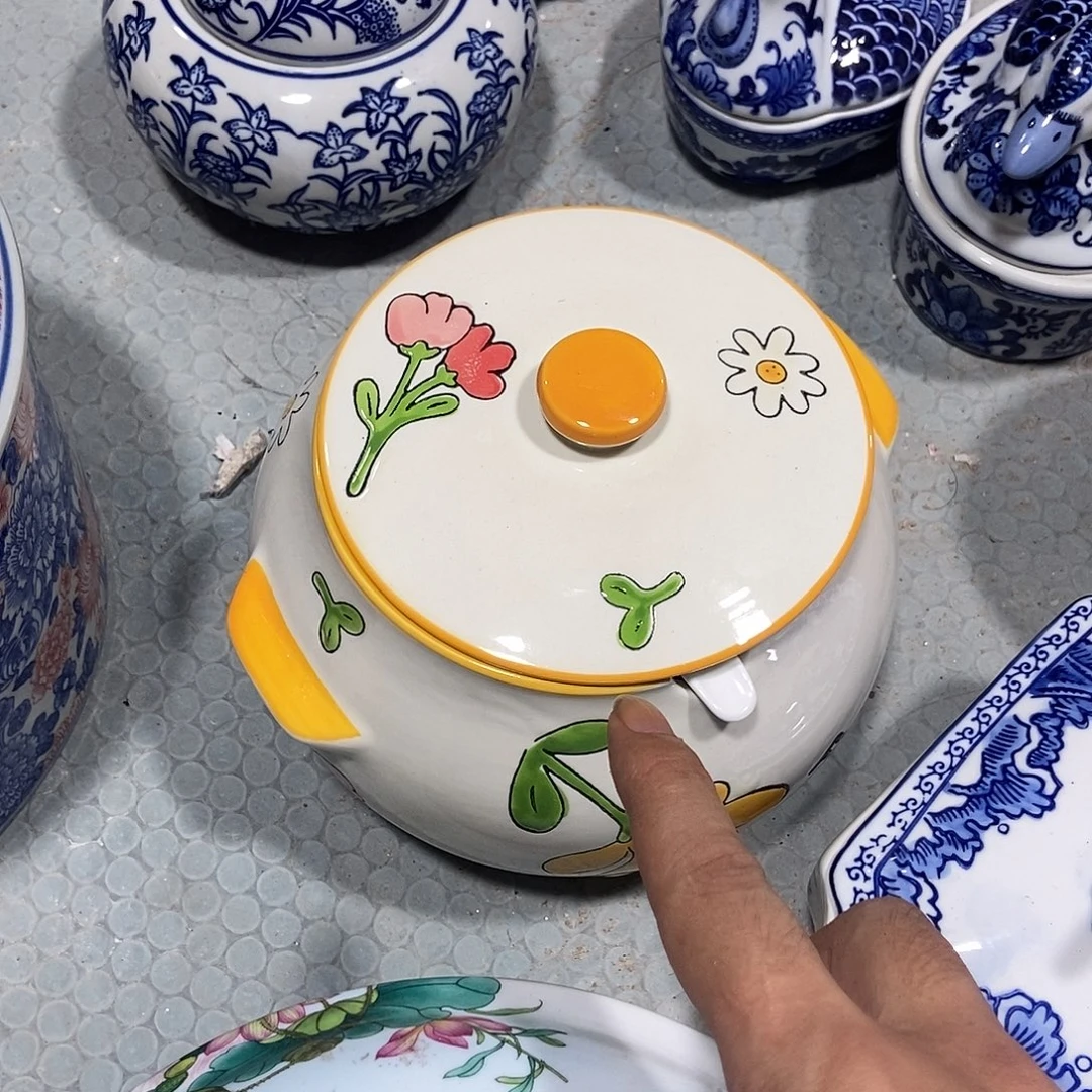 瓷片景德镇陶瓷罐一个