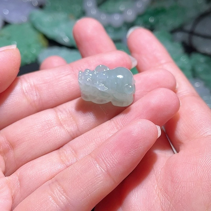 颈饰未镶嵌翡翠天