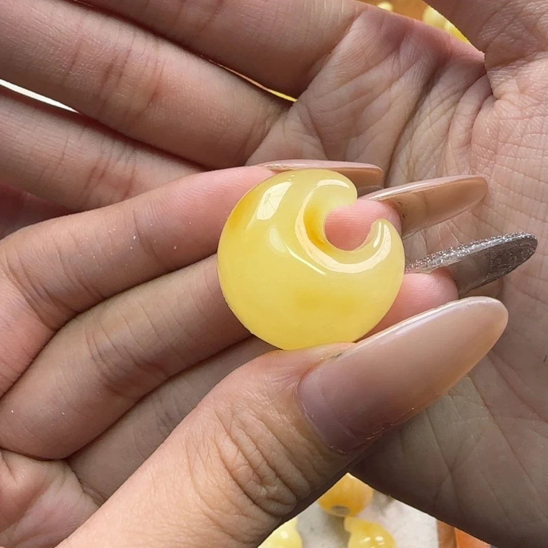 未镶嵌琥珀裸石静*?琥珀蜜蜡系列产品