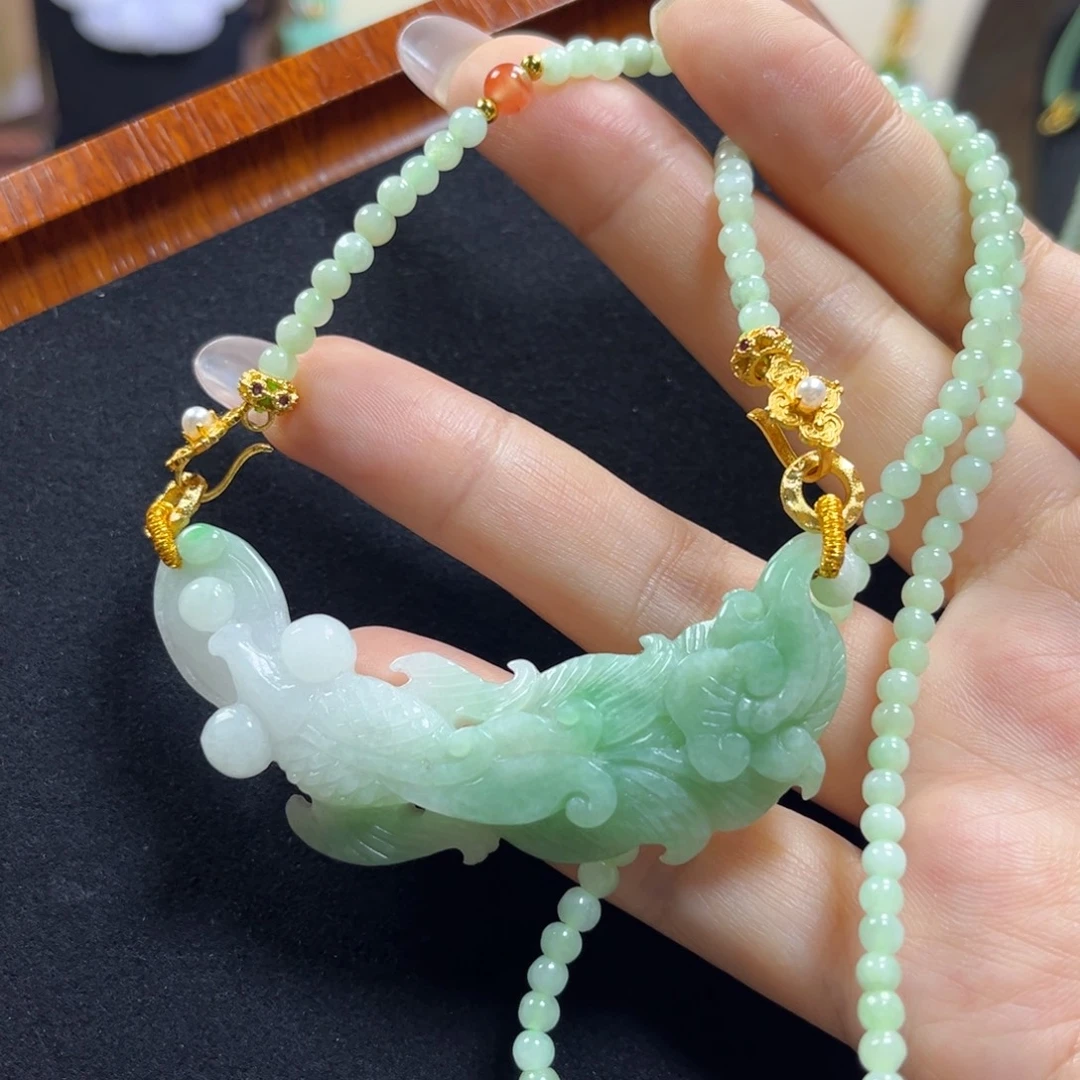 翡翠未镶嵌吊坠(赠链)冰绿锦鲤