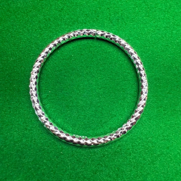 实心精品手饰  银色锤纹手镯无礼盒YZ021