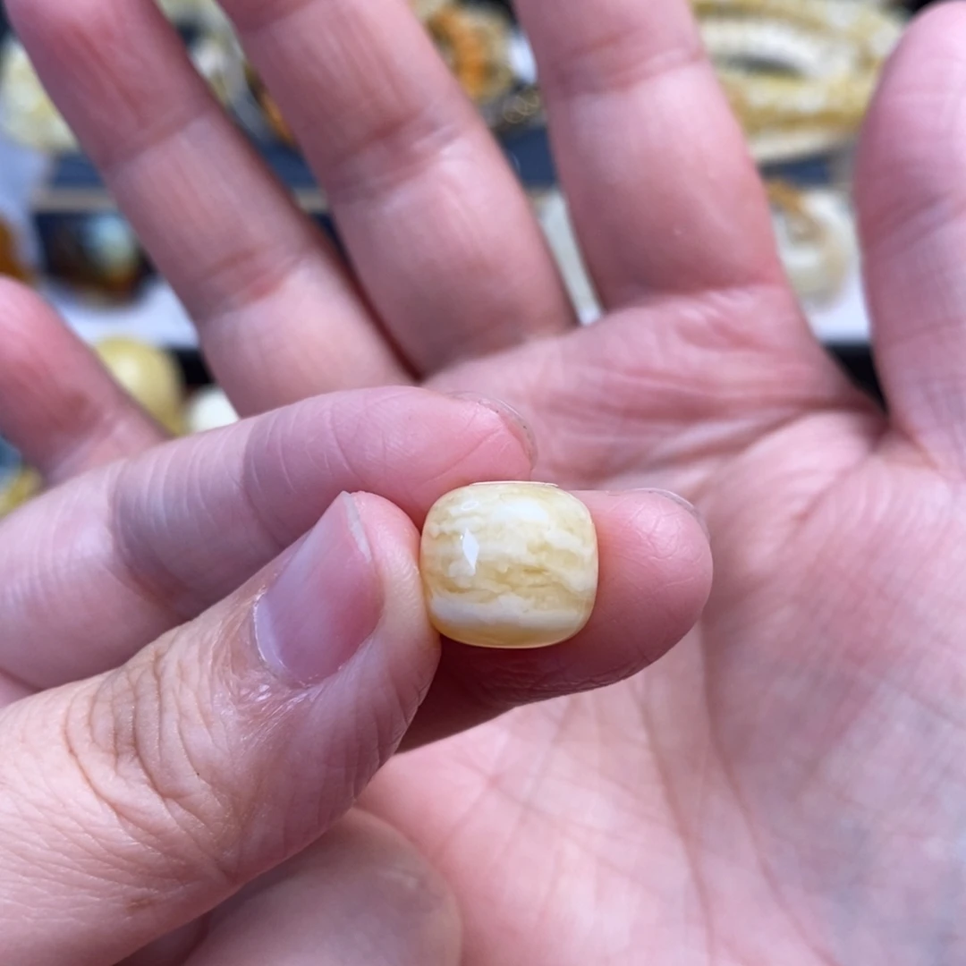 蜜蜡未镶嵌裸石虎皮千层雪老型单珠12