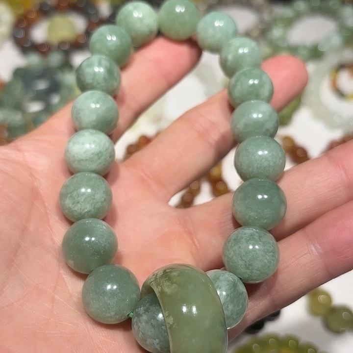 未镶嵌蛇纹石玉手持
